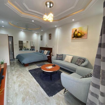 Gilles Golden Palace Abomey-Calavi Екстериор снимка
